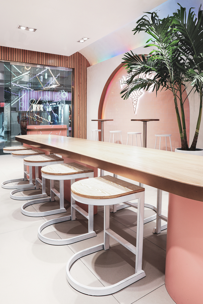多元風(fēng)格冷飲店裝修設(shè)計(jì)-第4張圖片-上海古都建筑設(shè)計(jì)集團(tuán) 多元風(fēng)格冷飲店裝修設(shè)計(jì)-第4張圖片-上海古都建筑設(shè)計(jì)集團(tuán)